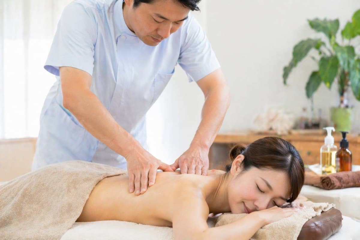 手技マッサージ
